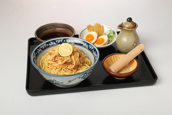 暑い夏に冷たい涼麺2種販売！